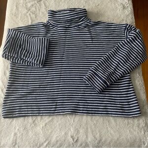 Vinyard Vines Striped Navy and White mock neck soft knit Sweatshirt size large
